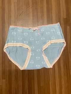 (Category: ) located in . Submitted by astrid.secrets (Listing ID 1195566798, Image 1). Description: .