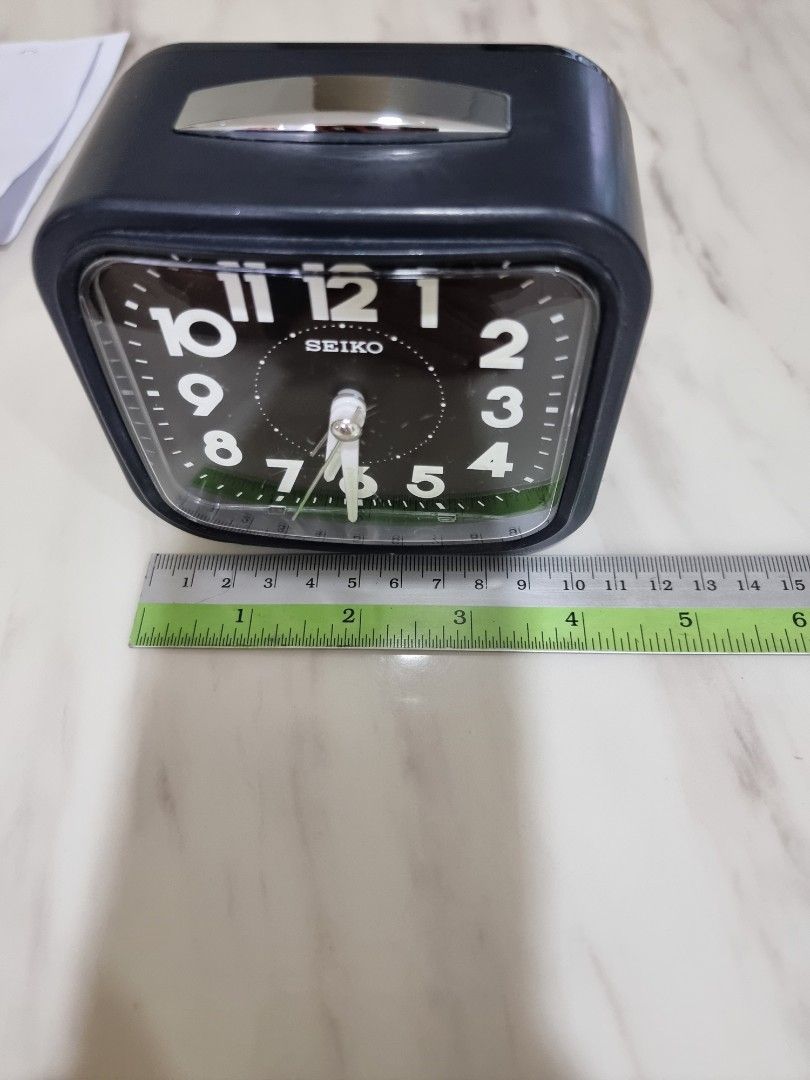Seiko Alarm Clock quiet sweep second hand, Furniture & Home Living