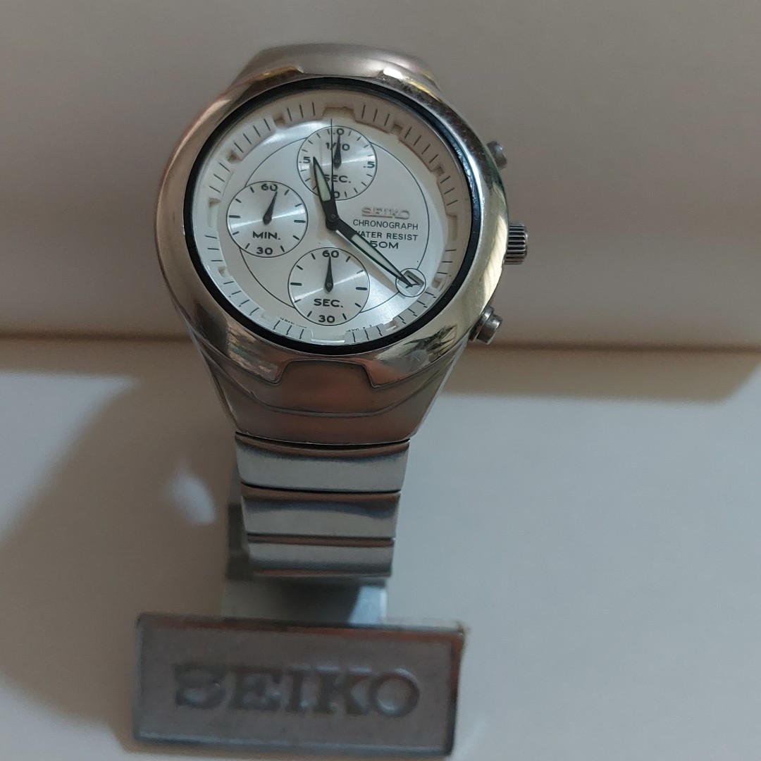 Seiko Quartz Chronograph(V657-6190), Men's Fashion, Watches & Accessories,  Watches on Carousell