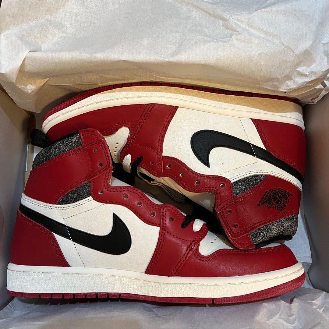 Sell Nike Air Jordan 1 High OG Lost and Found (US 9.5), 男裝, 鞋