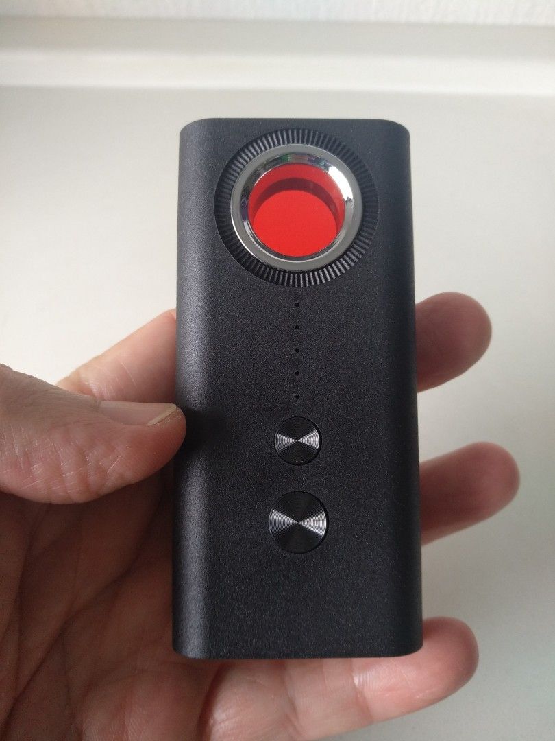 hotel spy camera detector