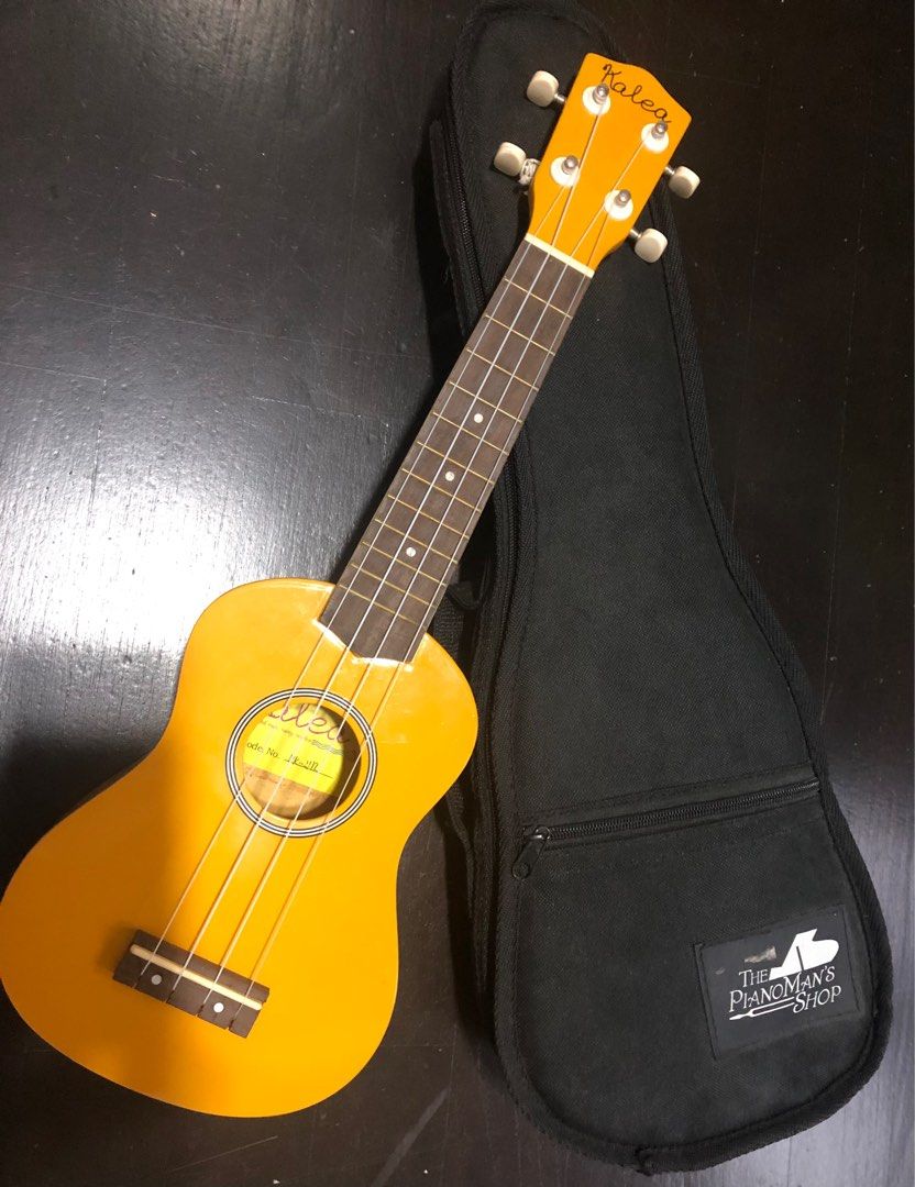 Ukulele, Hobbies & Toys, Music & Media, Musical Instruments on Carousell