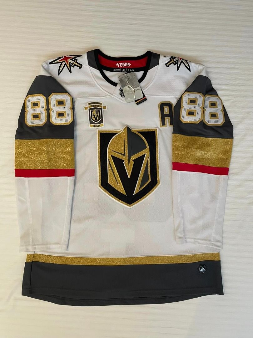 Vegas Golden Knights on X: Both jerseys that we will wear in our inaugural  season. #VGKFirstJersey  / X