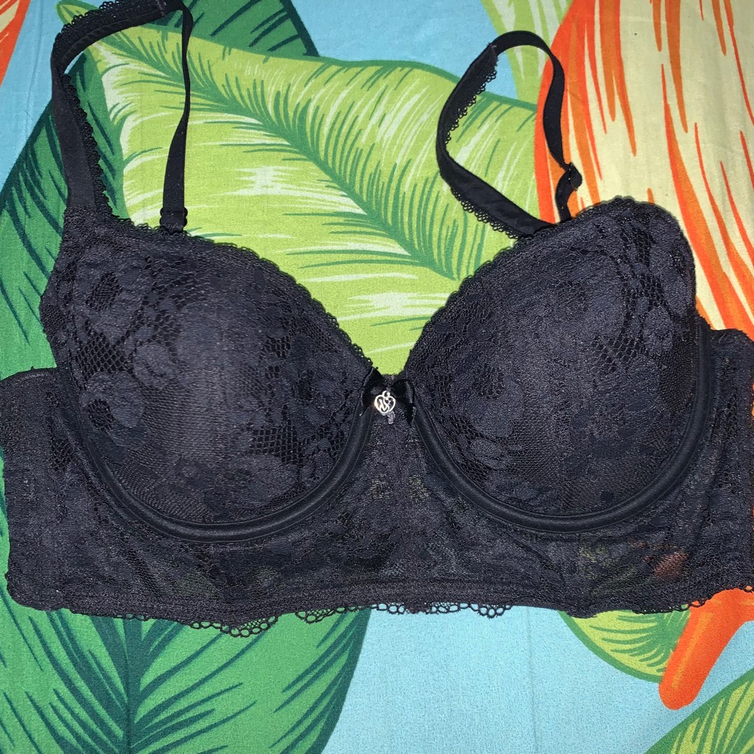 Victoria's Secret Bra, Women's Fashion, Undergarments & Loungewear on