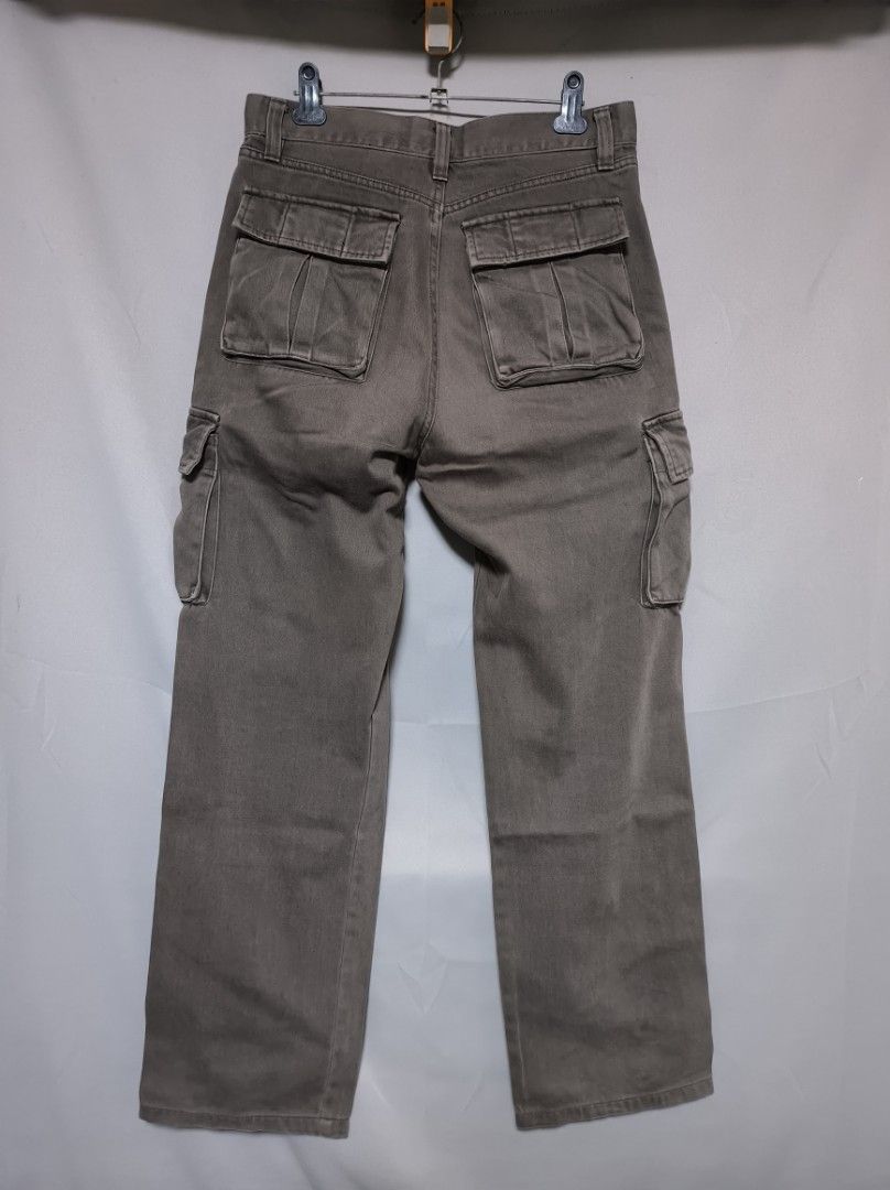 Vintage Uniqlo Cargo Pants, Men's Fashion, Bottoms, Trousers on Carousell