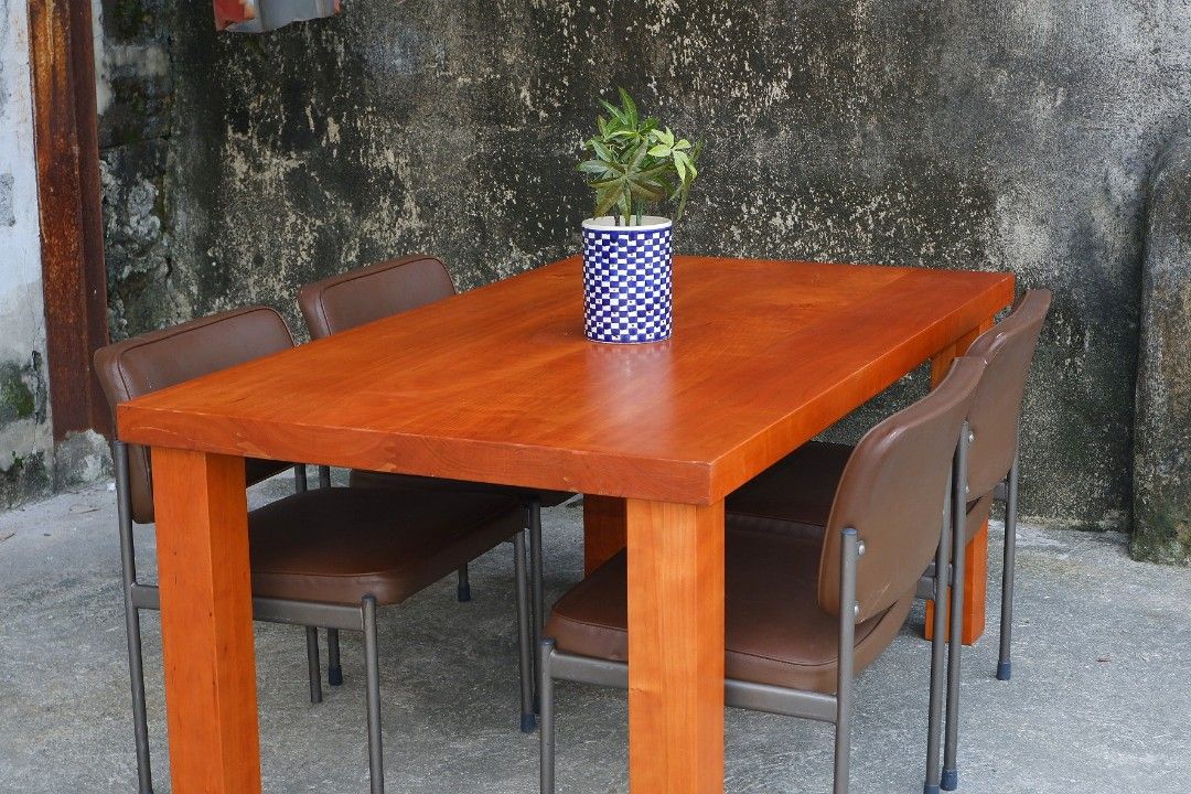 6 seater dining table solid wood with 4 leather chair, Furniture & Home