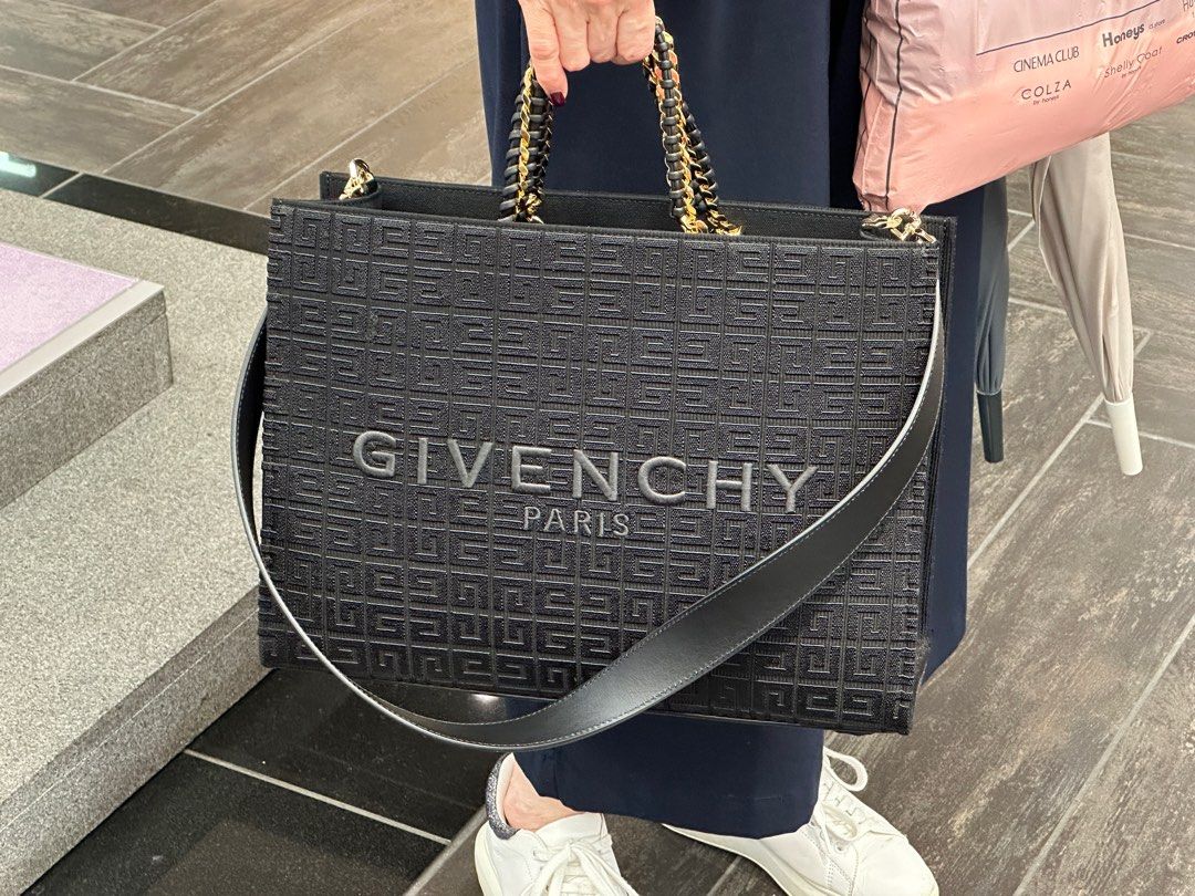 全新日本代購Givenchy Medium G Tote shopping bag in 4G embroidered