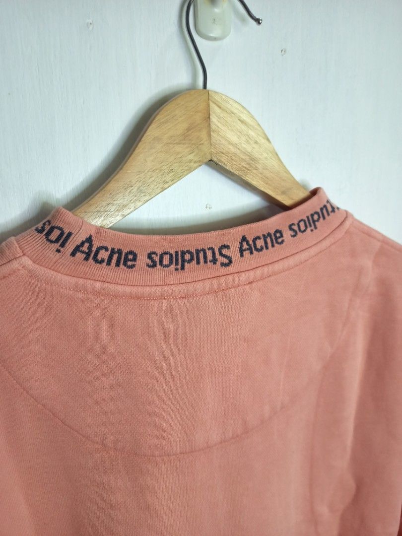 Acne yana shop