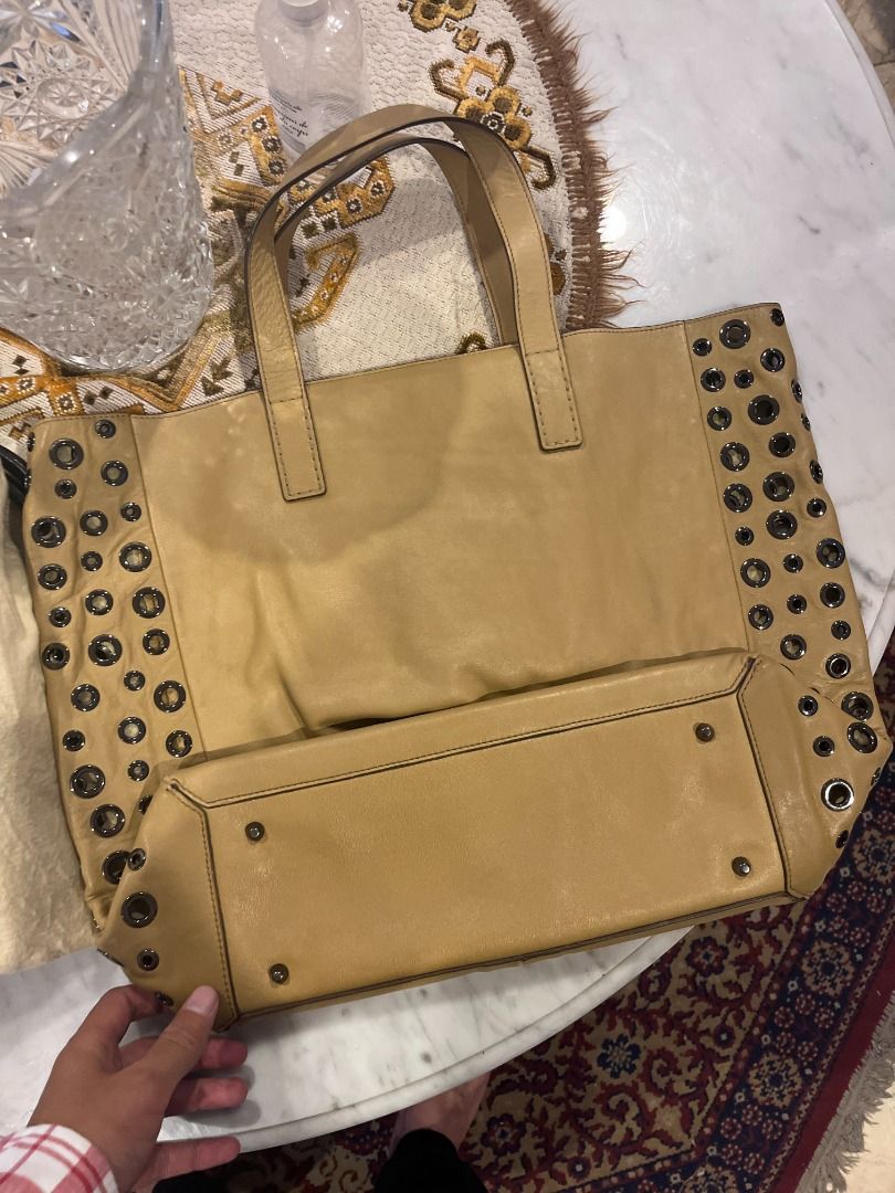 100 AUTHENTIC Anya Hindmarch Raw Nevis Small Peephole, Fesyen Wanita, Tas & Dompet di Carousell