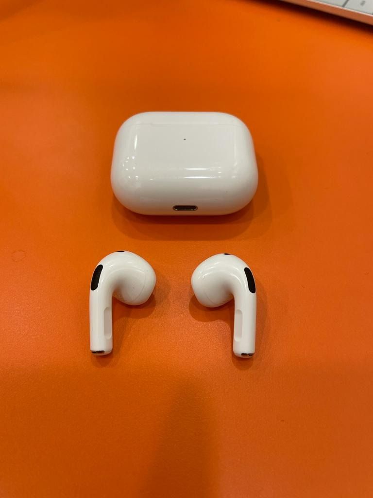 Apple AirPods (3rdGen), Mobile Phones & Gadgets, Other Gadgets on
