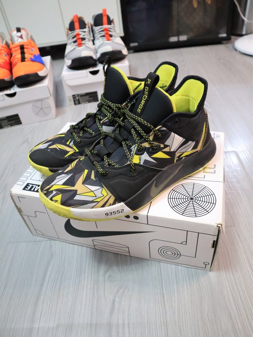 93552 shoes 2025