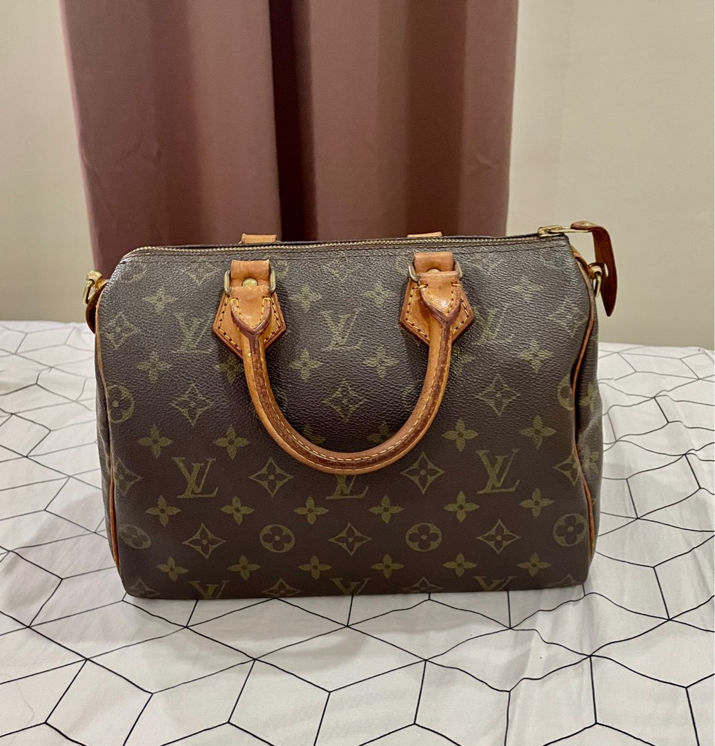 Authentic Vintage Speedy 25 in Monogram, Luxury, Bags & Wallets on
