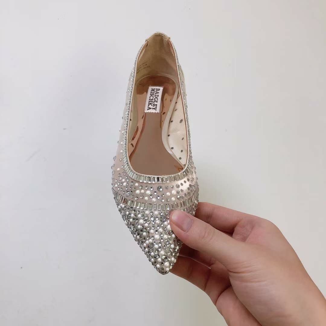 Badgley Mischka flats size 36 Women s Fashion Footwear Flats on