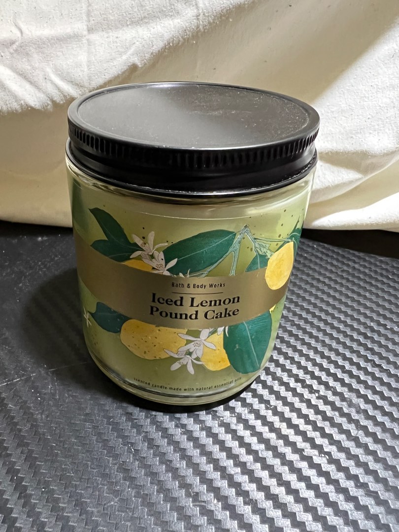 Bath & Body Works Iced Lemon Pound Cake Scented Candle, Furniture ...