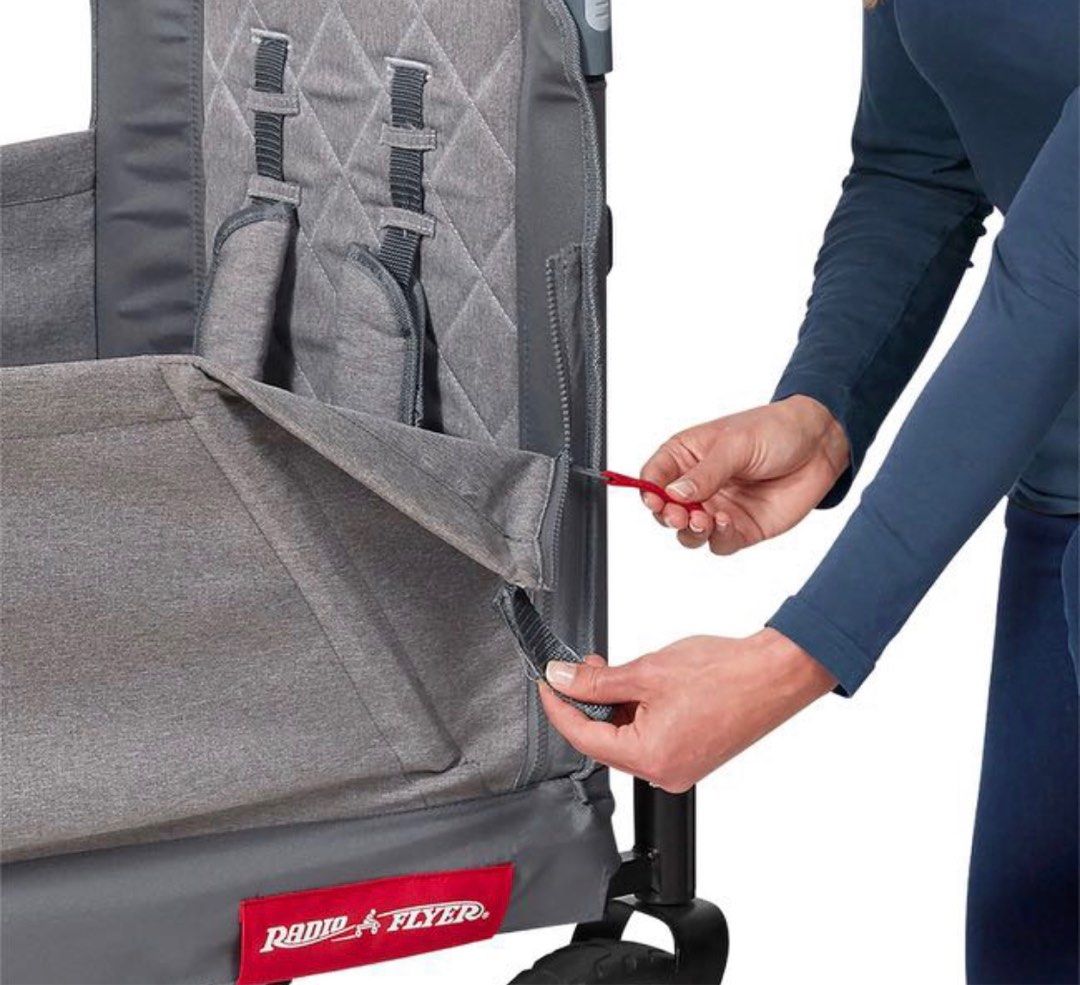 BNIB Radio Flyer Foldable wagon Odyssey Stroller Premium (3971) Push