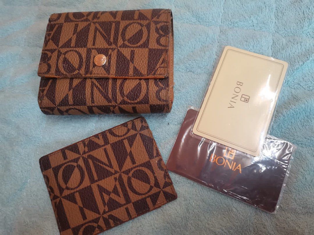 Bonia Authentic Small Wallet