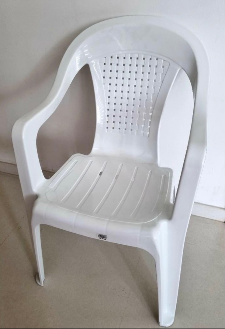 Brand new Toyogo Garden rainbow chair Furniture Home Living