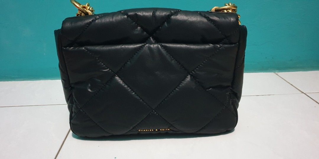 Charles & Keith Paffuto Padded Shoulder BagBlack, Barang Mewah, Tas