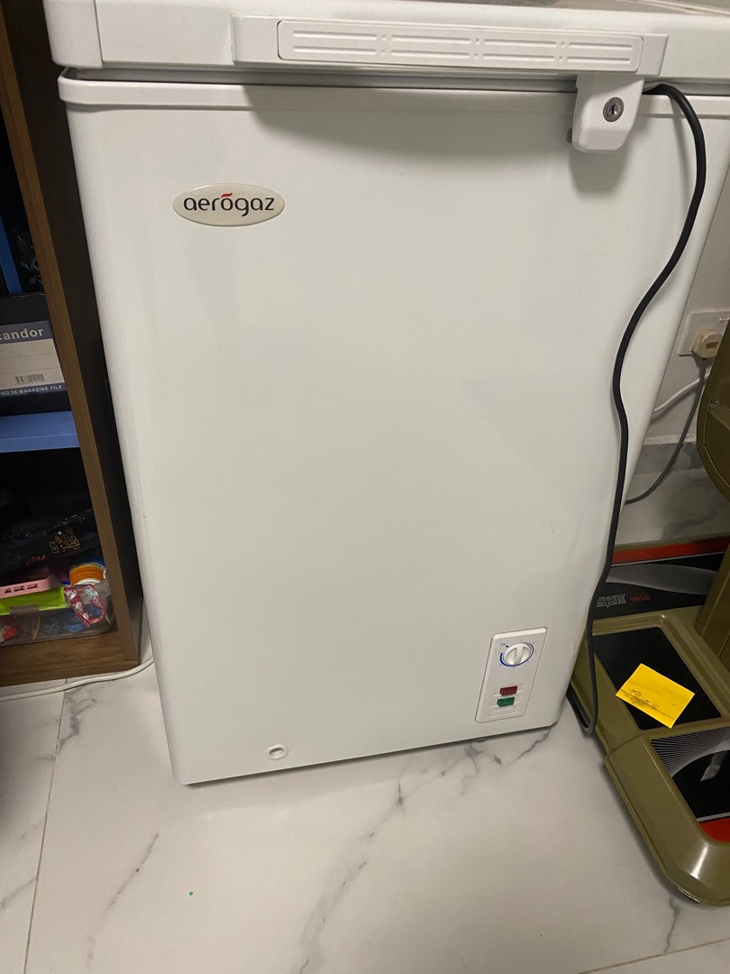 Chest freezer 100, TV & Home Appliances, Kitchen Appliances