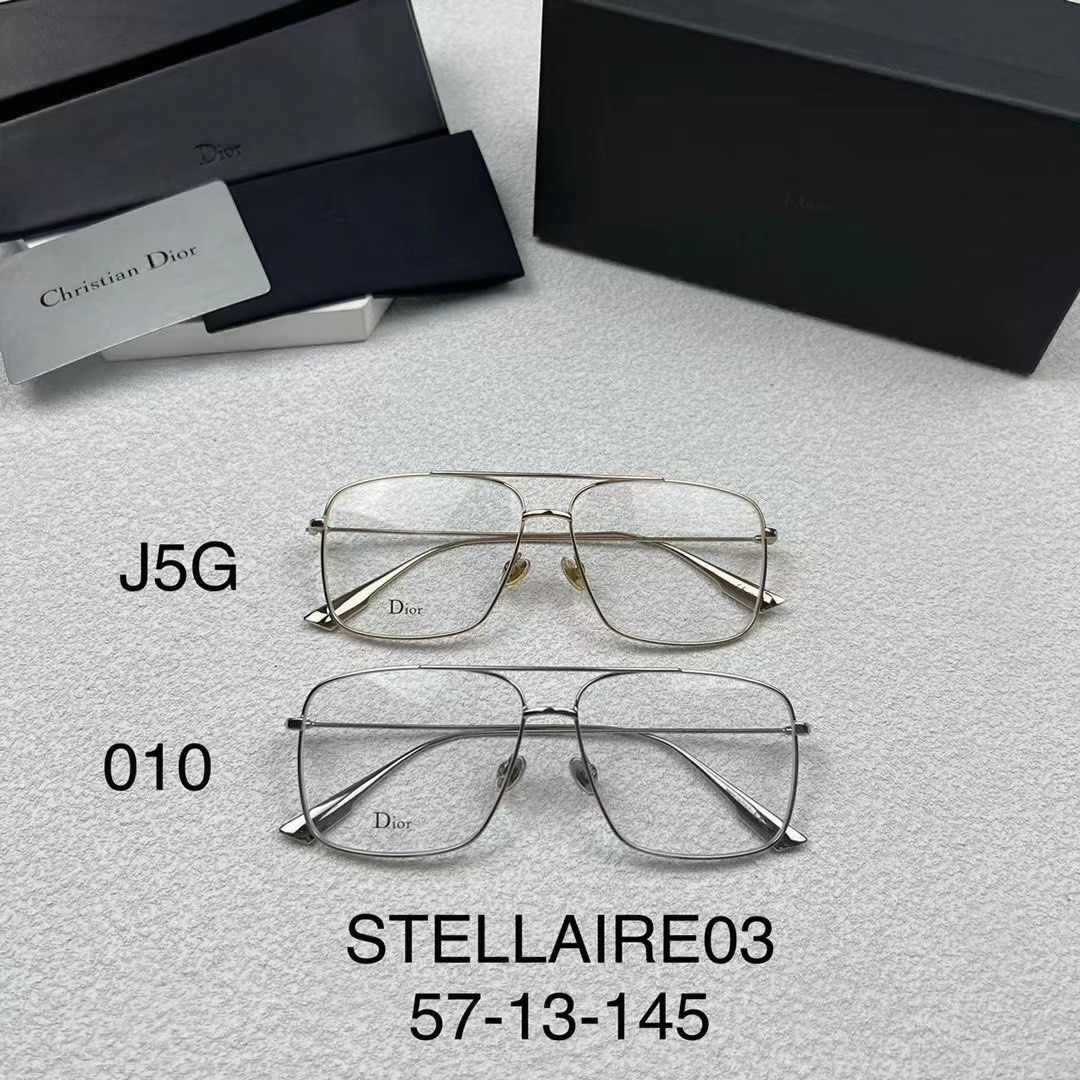 Dior STELLAIRE 03