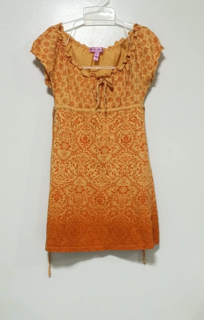 Fang Floral Dress (Category: Babies & Kids Fashion) located in Pasig City. Submitted by moonrelicco (Listing ID 1195739538, Image 1). Description: Size: Width 13"(streched) x Length 25" May tali pa sa likod ito ~ BUY na w/ FREEBIES pa ☺️.