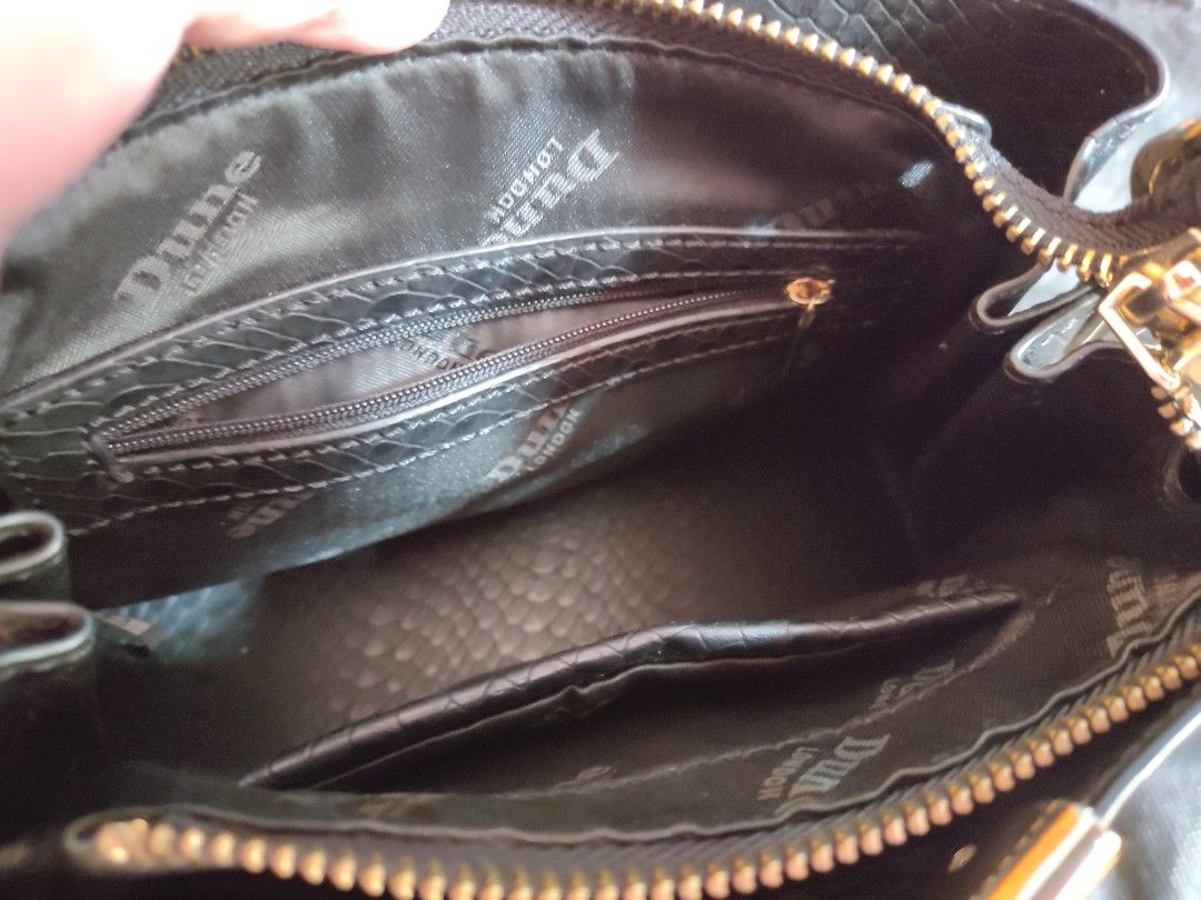 For sale dunne bag, Women's Fashion, Bags & Wallets, Crossbody Bags on