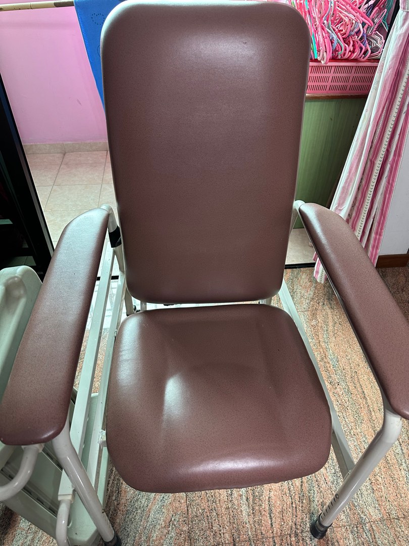 Geriatric Chair, Furniture & Home Living, Furniture, Chairs on Carousell