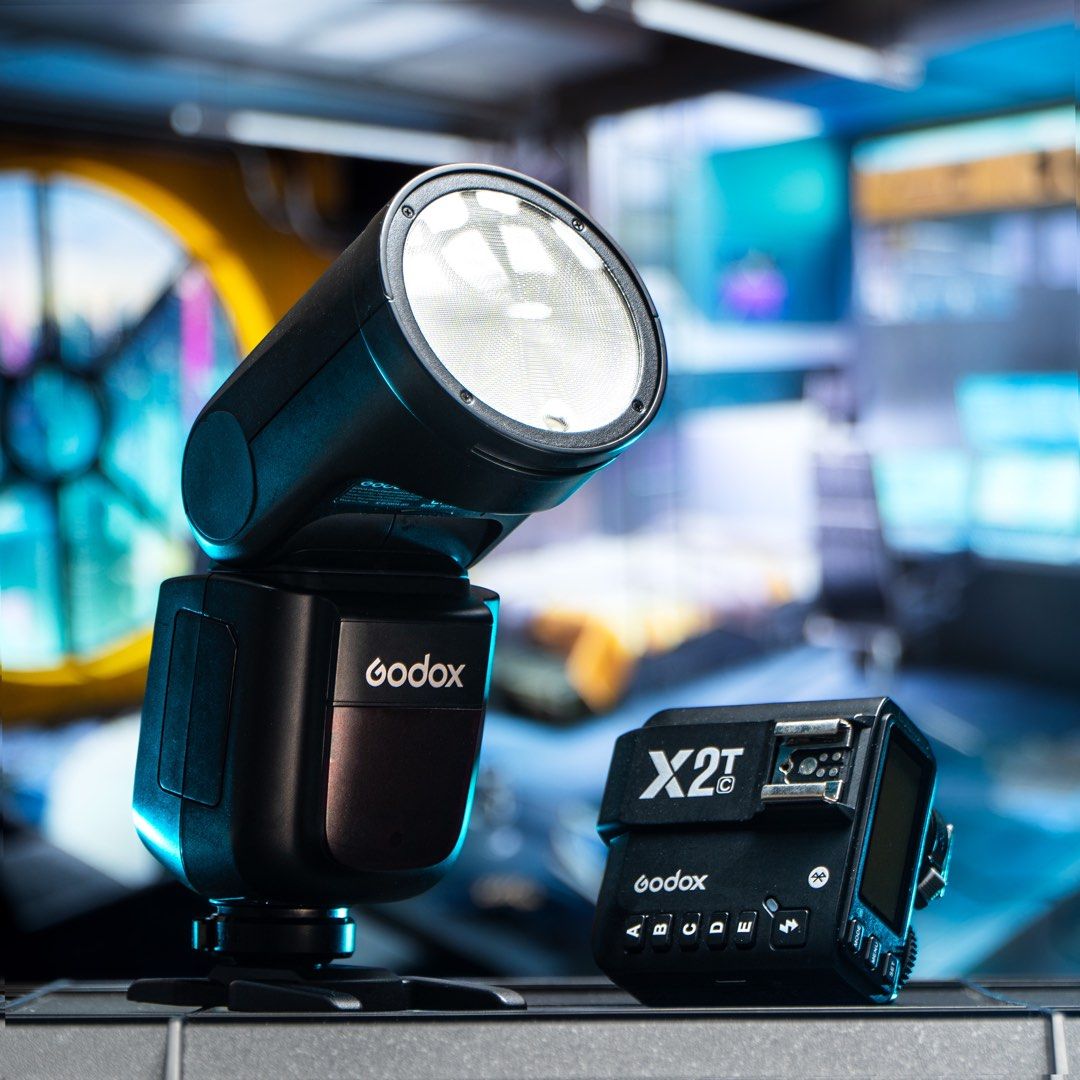 Godox V1 ( Canon ) With X2T Trigger, Photography, Photography ...