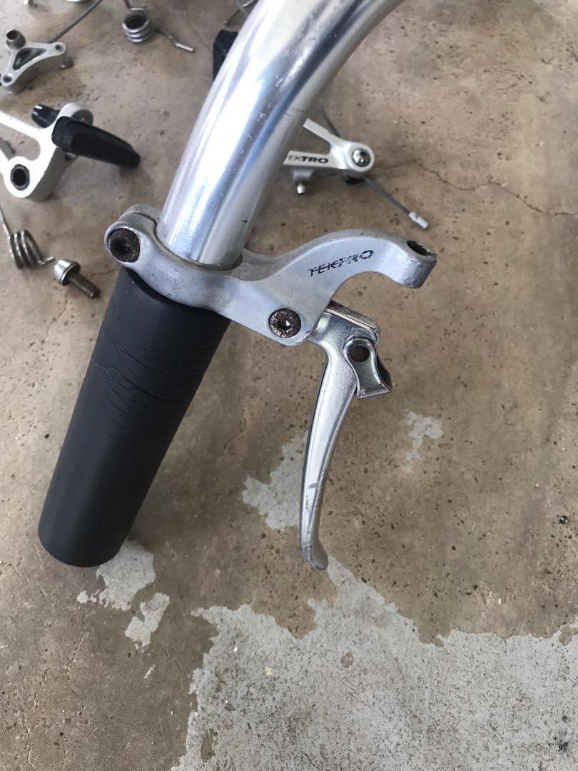 Handlebar, stem nitto, brake lever, cantilever brake dan thumb shifter