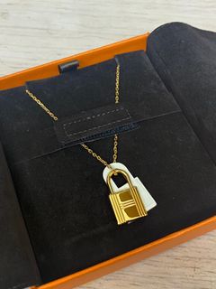 （分類：）位於 。 由 jenneschan 提交（商品編號 1195798253，圖片 1）。簡介： 。