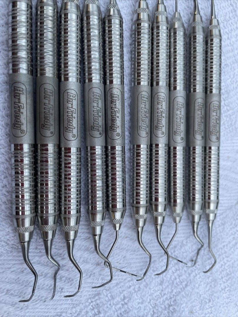 Hu friedy instrument Gracey currettes (Category: Medical Supplies & Tools) located in Manila. Submitted by nasser320 (Listing ID 1195790903, Image 3). Description: Hu friedy instrument 2 pcs perio probe 23/12 Sickle scaler S204S6 3pcs Gracey currettes 16/17 4pcs Gracey currettes 15/18 1200 each.