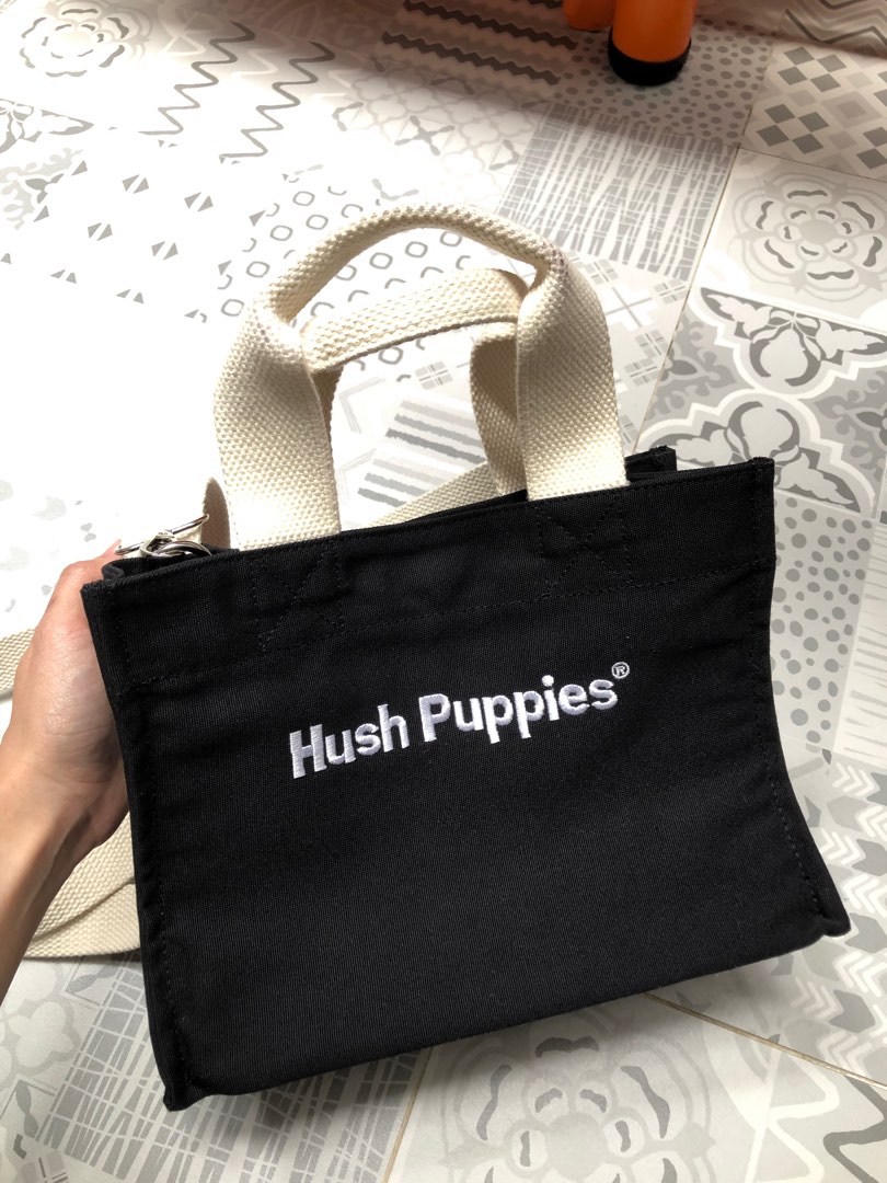 Hush Puppies Canvas Tote Bag S, Barang Mewah, Tas & Dompet di Carousell