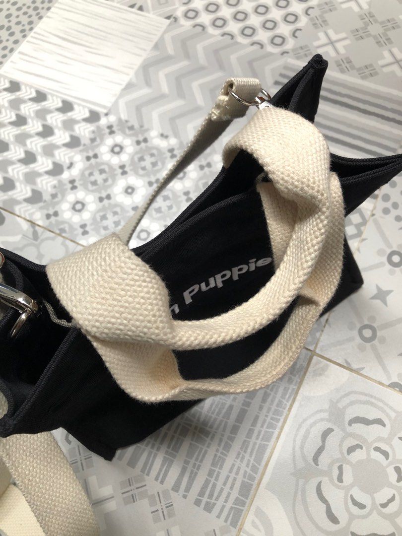 Hush Puppies Canvas Tote Bag S, Barang Mewah, Tas & Dompet di Carousell