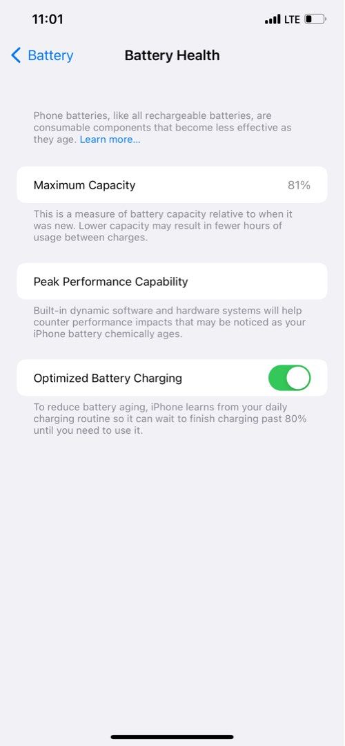 Iphone 11 pro max 256gb (Category: iPhone 11 Series) located in Caloocan City. Submitted by xxnikkico (Listing ID 1195621562, Image 3). Description: Lady owner All original never repaired NEVER OPENED GLOBE LOCKED. 70% batt health Box, ear phones included True tone Face id functioning No issues No major dents Excellent appearance 100% maarte may-ari kaya alaga. Screen protected since day 1 FREEBIES: Madaming case. Screen protector Meet-up TRINOMA