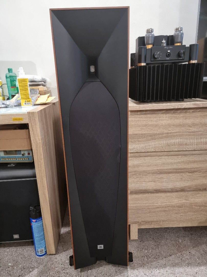 JBL Studio 580 Floor standing speaker, Audio, Soundbars, Speakers &  Amplifiers on Carousell
