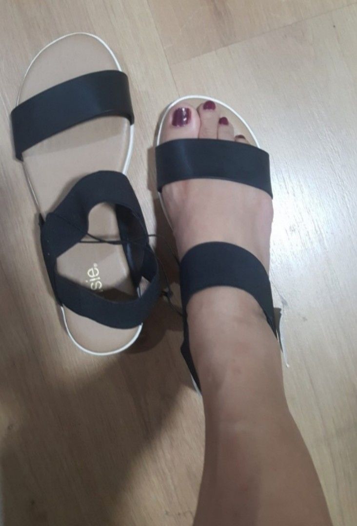 NEW size 8 Kensie sandals stretchable comfort walk Women s