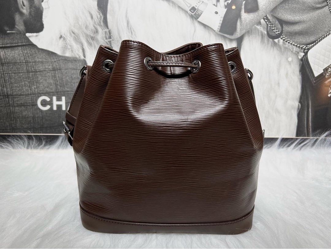 Louis Vuitton 2015 EPI Leather Continental Wallet