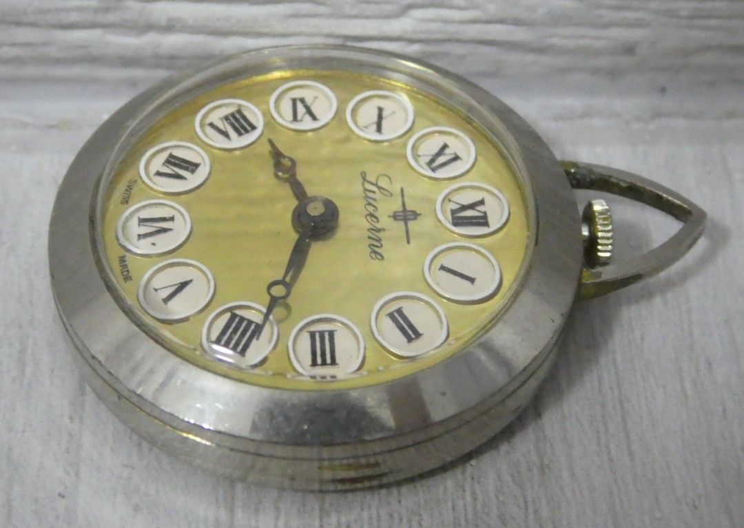 Montre Suisse Lucerne Homme – Mécanique à Remontage Manuel, Vintage Années 70, Or Bleu
