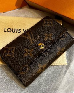 Louis Vuitton key holder monogram beige monogram canvas Used Authentic  F1510