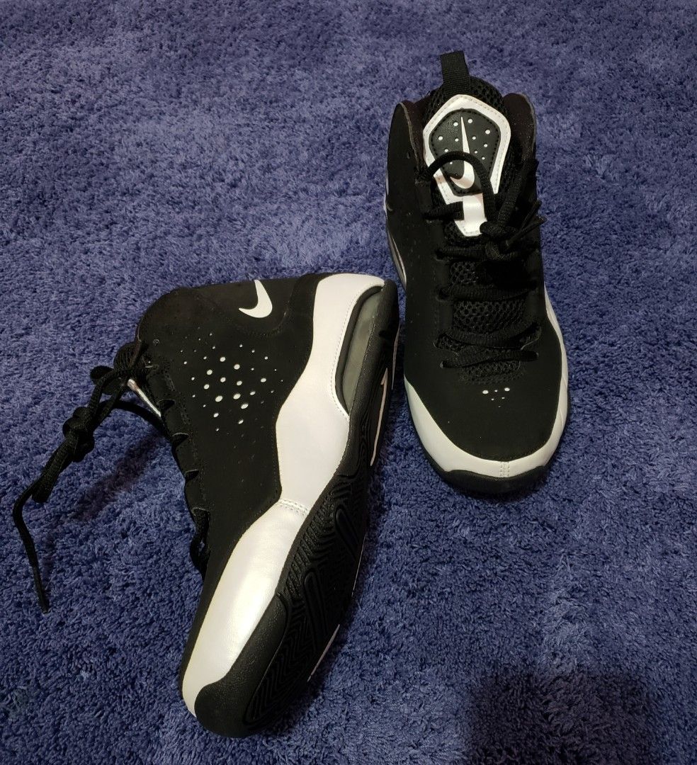 Nike air max wavy basketball deals