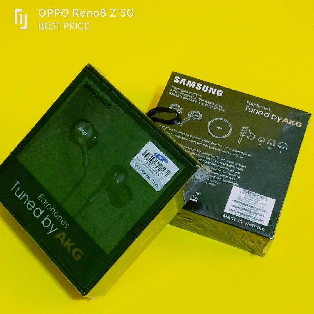 Original Samsung AKG Headset (Category: Earphones) located in Paranaque City. Submitted by audioaddict0517 (Listing ID 1195709818, Image 3). Description: .