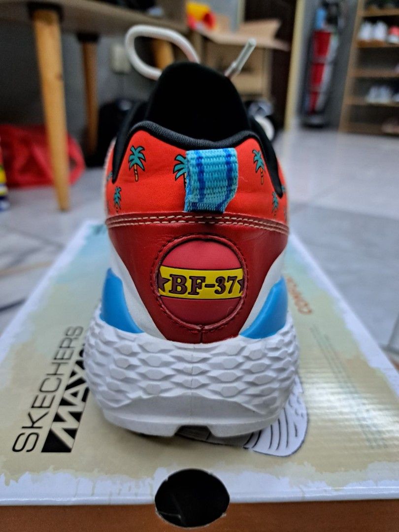 Harga kasut outlet one piece skechers
