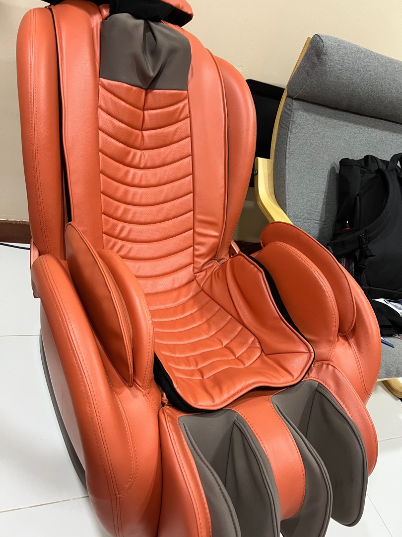 Osim Massage Chair, Health & Nutrition, Massage Devices on Carousell