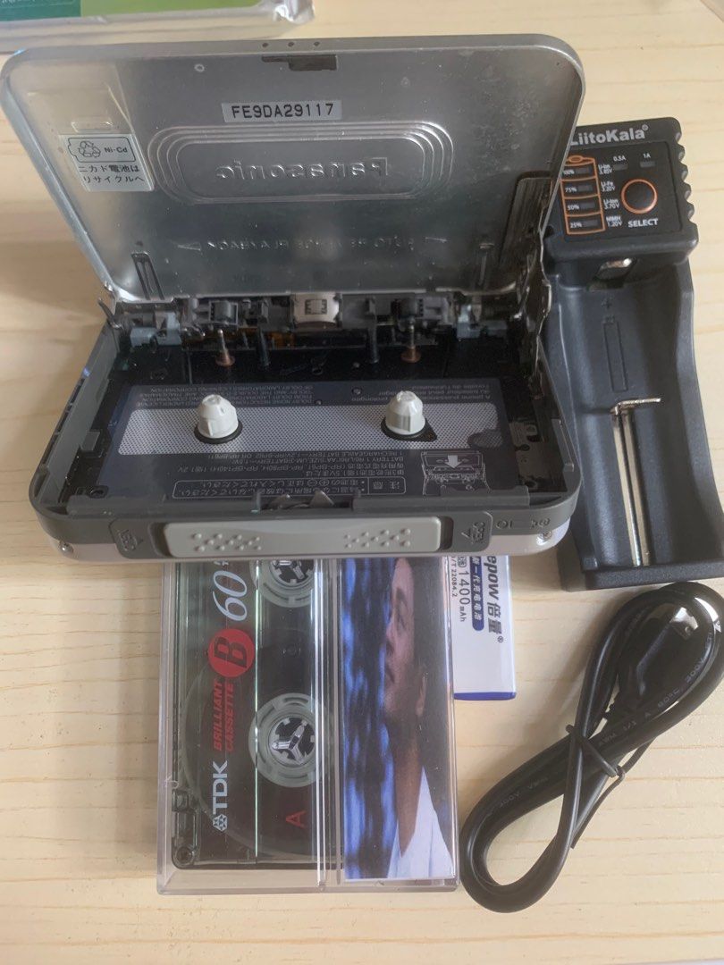 Panasonic cassette player RQSX30, 音響器材, 可攜式音響設備 Carousell