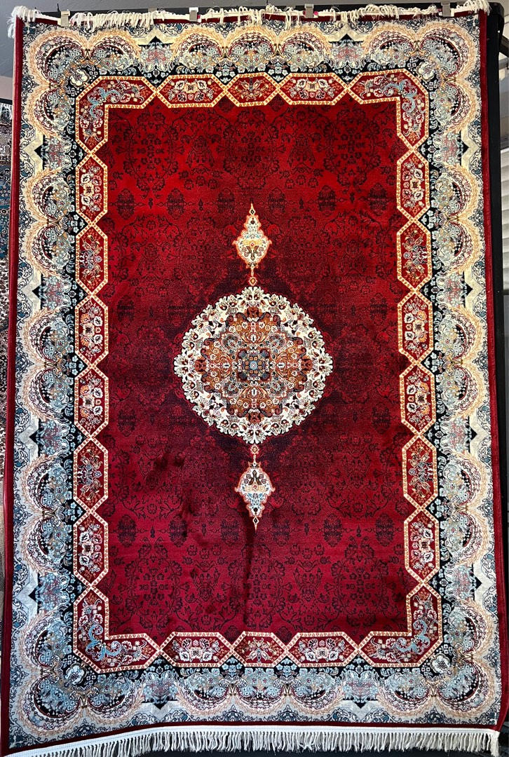 Persian machine made carpet 500 knots, Furniture & Home Living