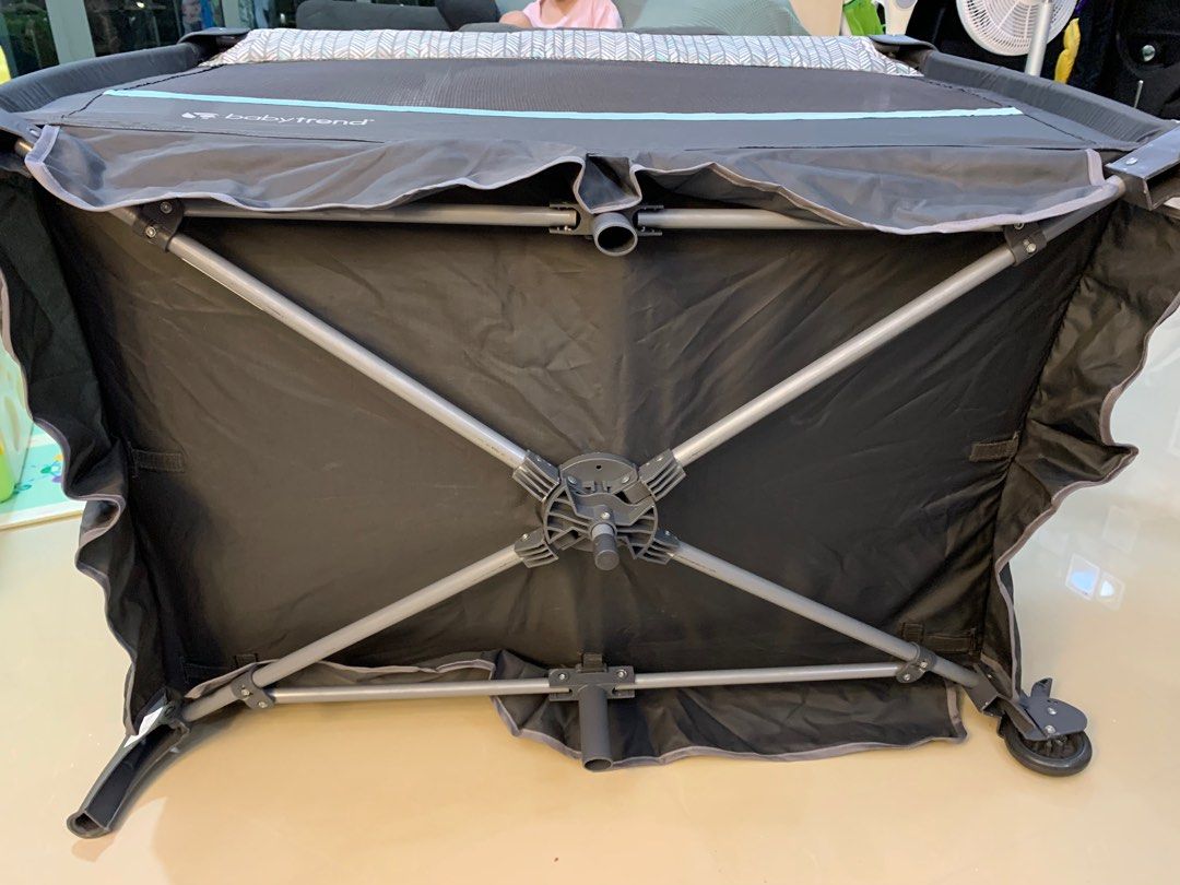 Preowned Baby Trend Cot, Babies & Kids, Baby Nursery & Kids Furniture