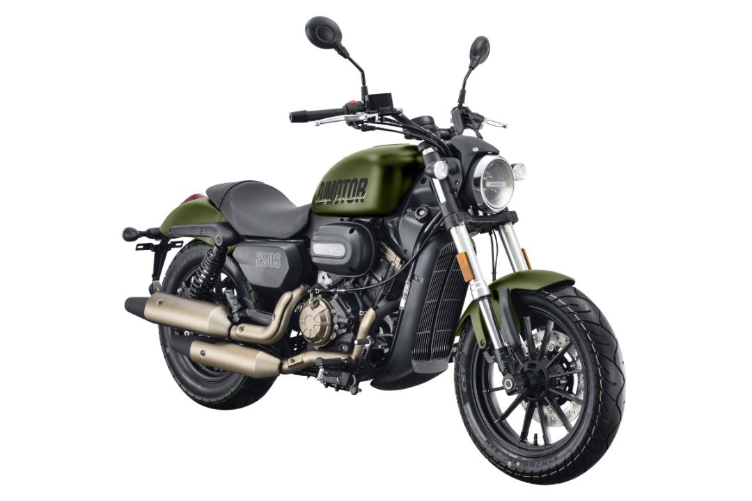 QJ MOTOR SRV250 Cafe Racer V-TWIN(LOW DEP), Motorbikes on Carousell