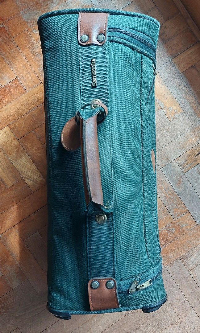 Samsonite 2wheel Luggage, Hobbies & Toys, Travel, Luggage on Carousell