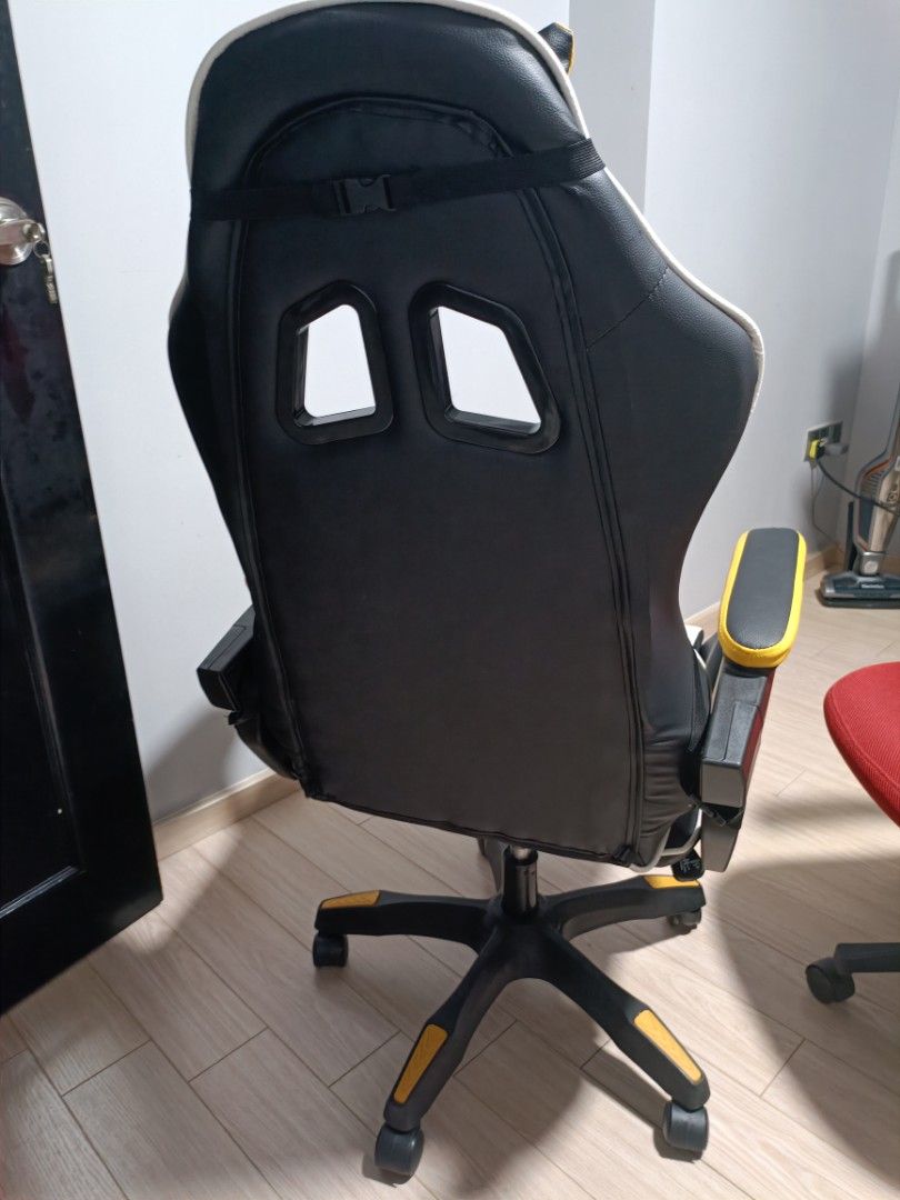 Seat zone gaming chair, Furniture & Home Living, Furniture, Chairs on