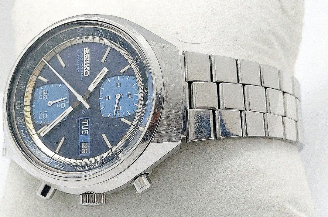 Seiko Chronograph 1977, Men's Fashion, Watches & Accessories, Watches on  Carousell